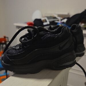 Nike Kids Black Sneakers